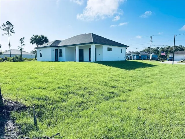 837  Foxtail  ST, Lehigh Acres, FL 33974