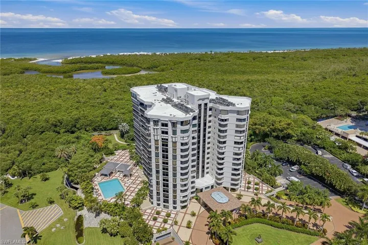 6075 Pelican Bay Blvd C, Naples, Florida 34108