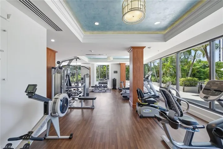 6075 Pelican Bay Blvd C, Naples, Florida 34108