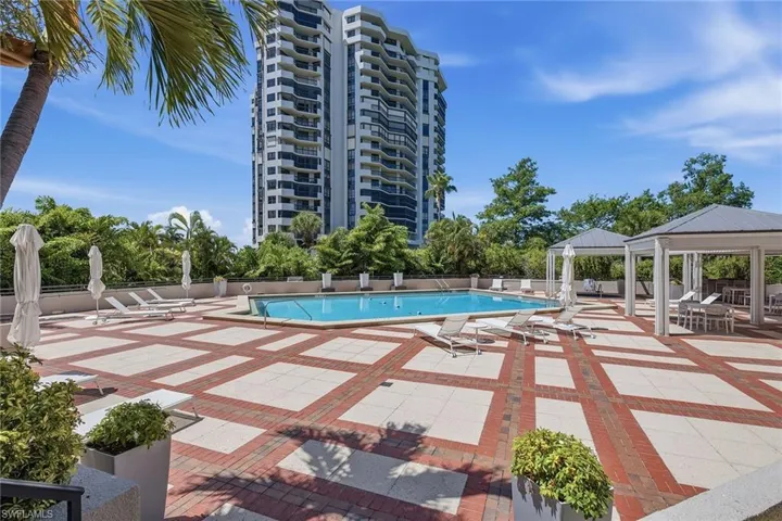 6075 Pelican Bay Blvd C, Naples, Florida 34108