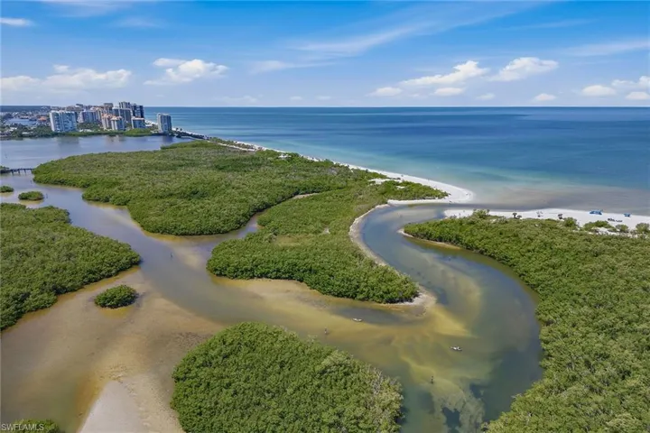 6075 Pelican Bay Blvd C, Naples, Florida 34108