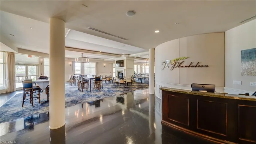 Restaurant in Clubhouse