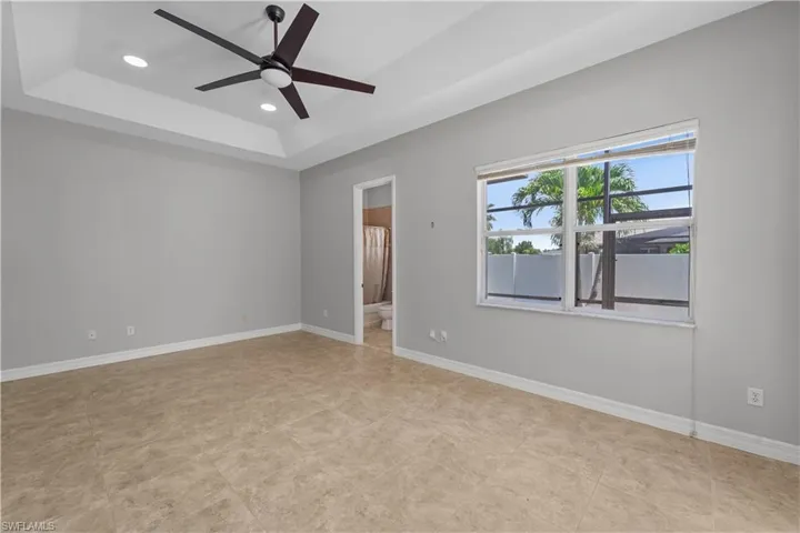 2nd Master Suite / Flex / Gameroom