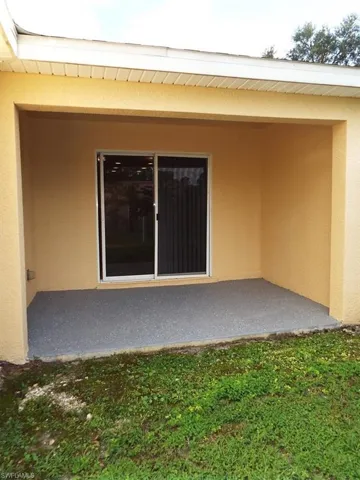 5046 Jones Dr, Lehigh Acres, Florida 33973