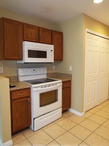 5046 Jones Dr, Lehigh Acres, Florida 33973