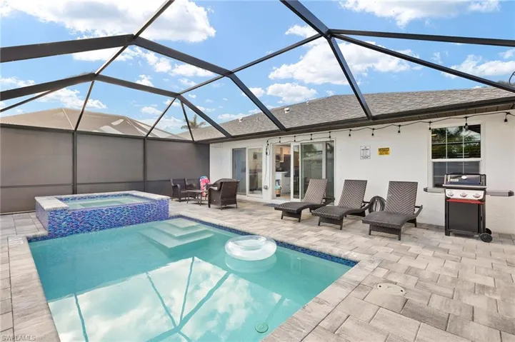 745  91st N AVE, Naples, FL 34108