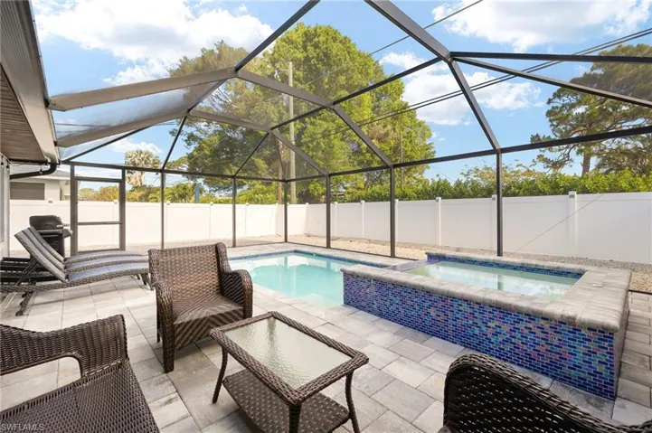 745  91st N AVE, Naples, FL 34108