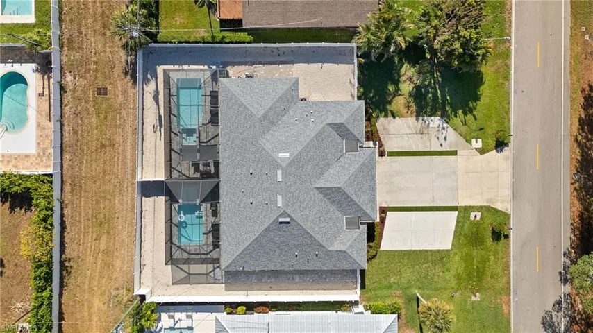 745  91st N AVE, Naples, FL 34108
