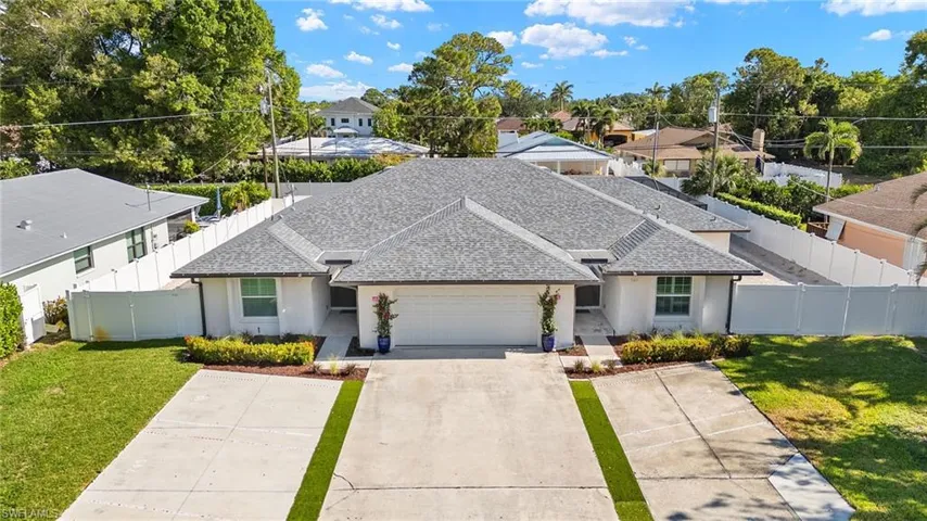 745  91st N AVE, Naples, FL 34108