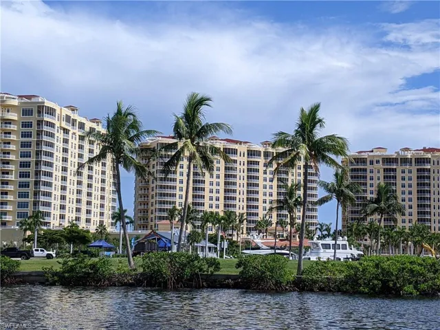 1825  Cornwallis  PKWY, Cape Coral, FL 33904