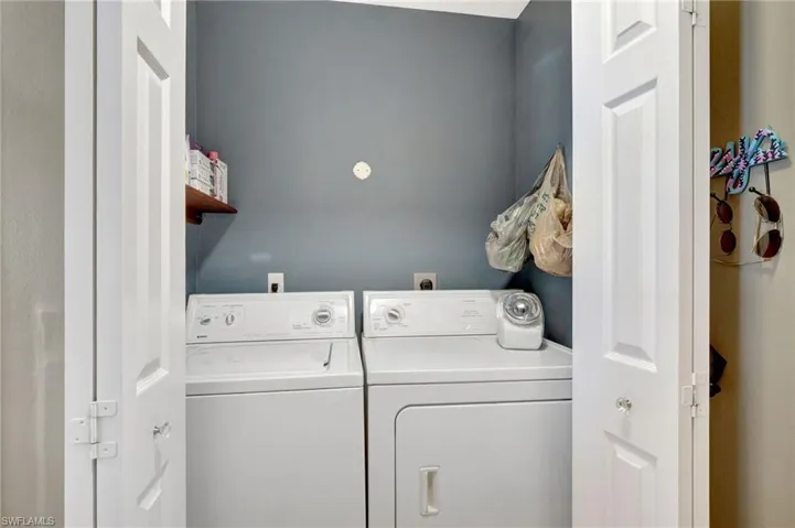 1825  Cornwallis  PKWY, Cape Coral, FL 33904