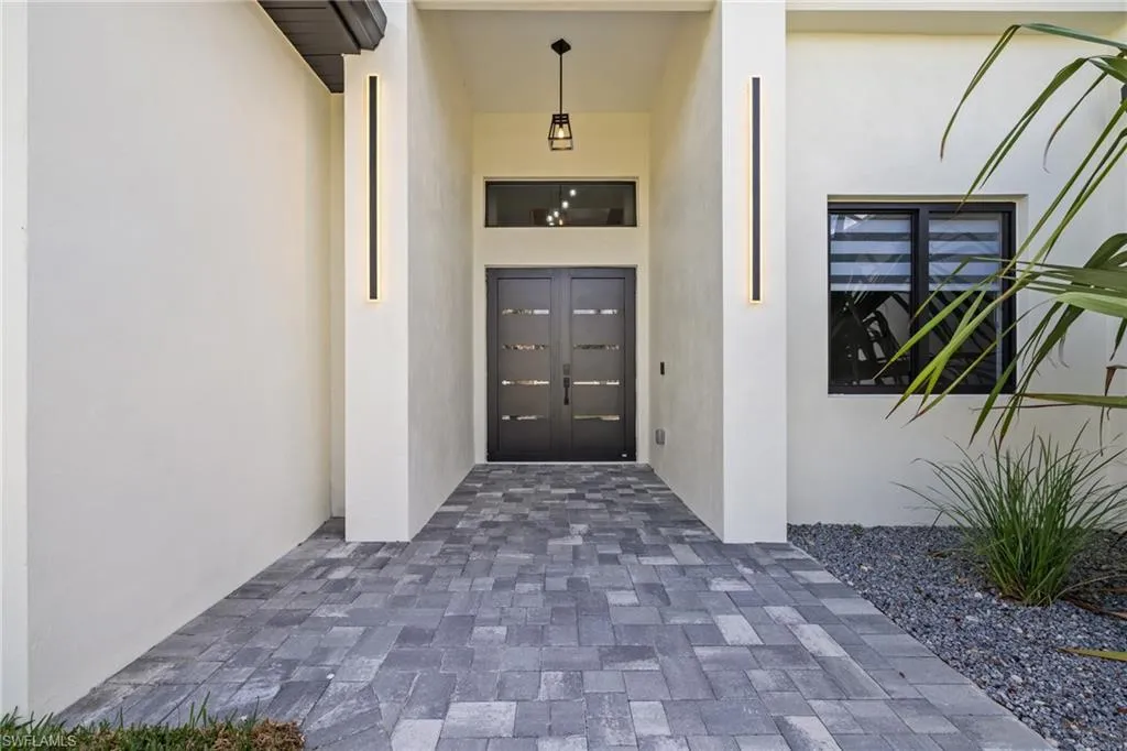 728 8th TER, Cape Coral, FL 33991,224090699