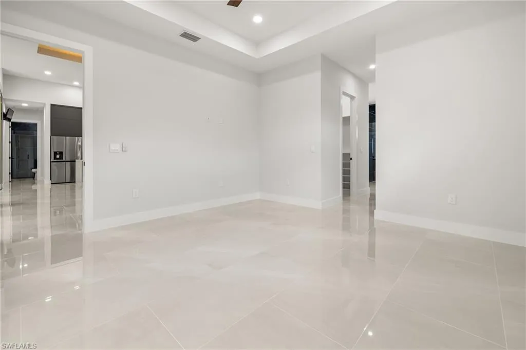 728 8th TER, Cape Coral, FL 33991,224090699