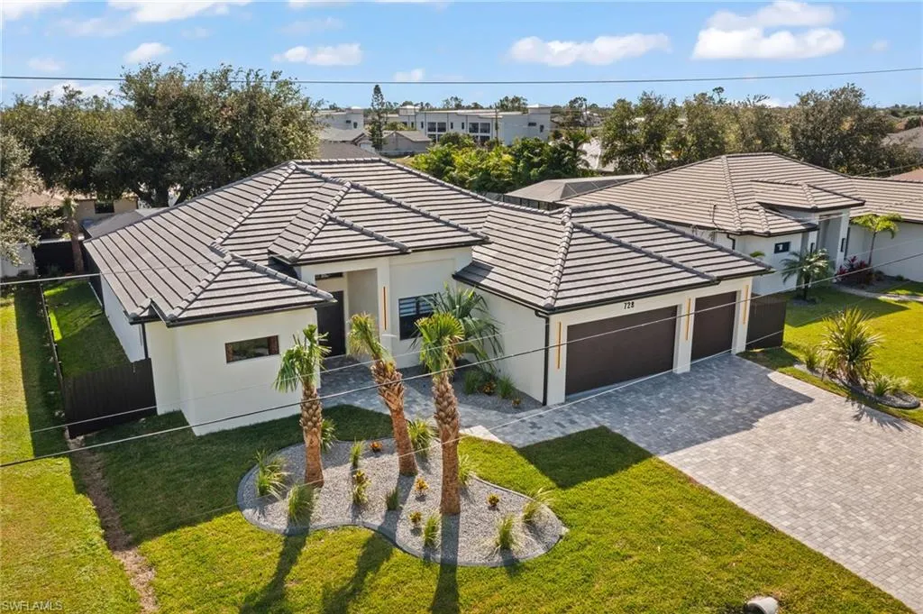 728 8th TER, Cape Coral, FL 33991,224090699