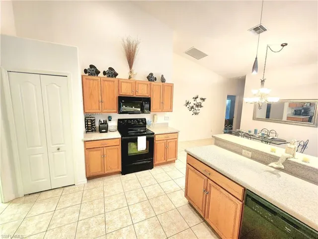 2863 SW 24th  AVE, Cape Coral, FL 33914