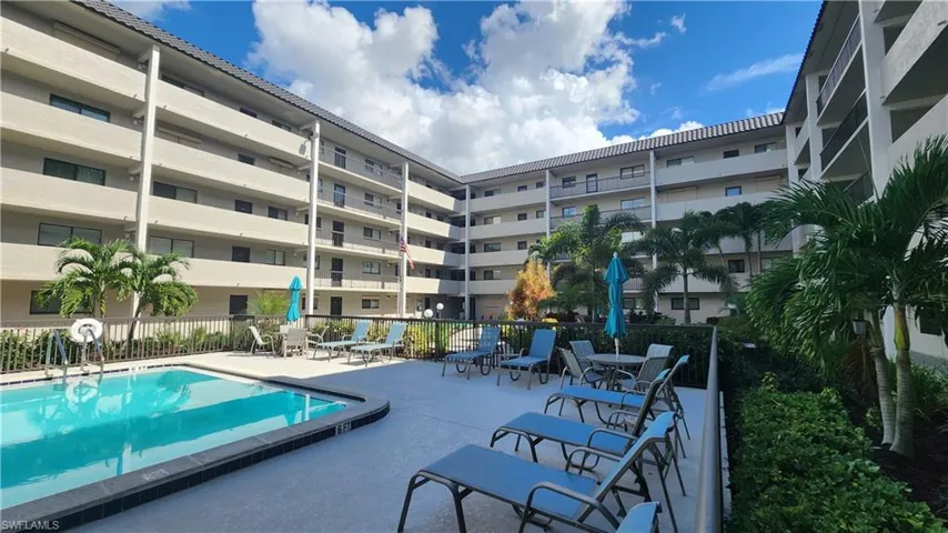 2121 Collier Ave 107, Fort Myers, Florida 33901