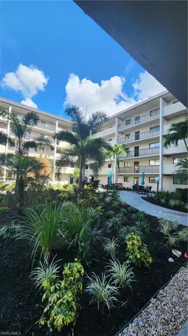 2121 Collier Ave 107, Fort Myers, Florida 33901