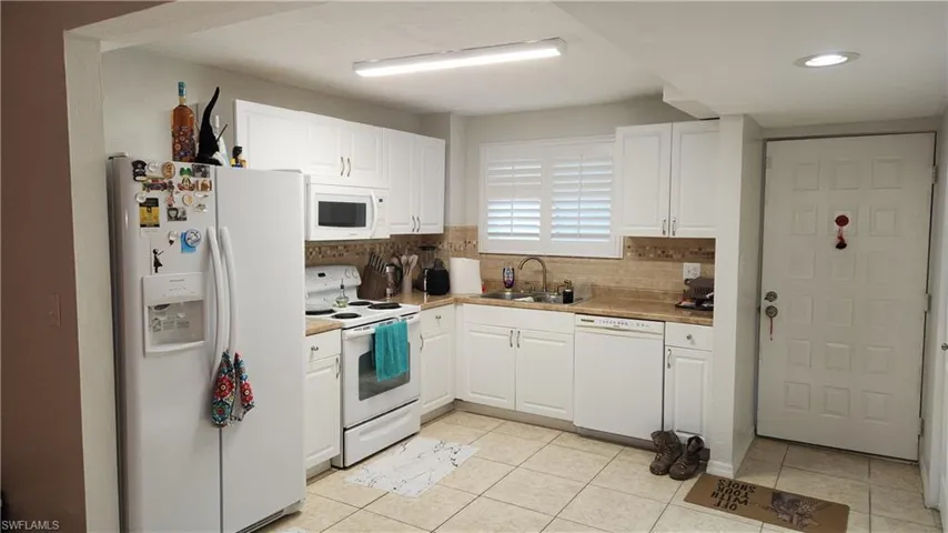 2121 Collier Ave 107, Fort Myers, Florida 33901
