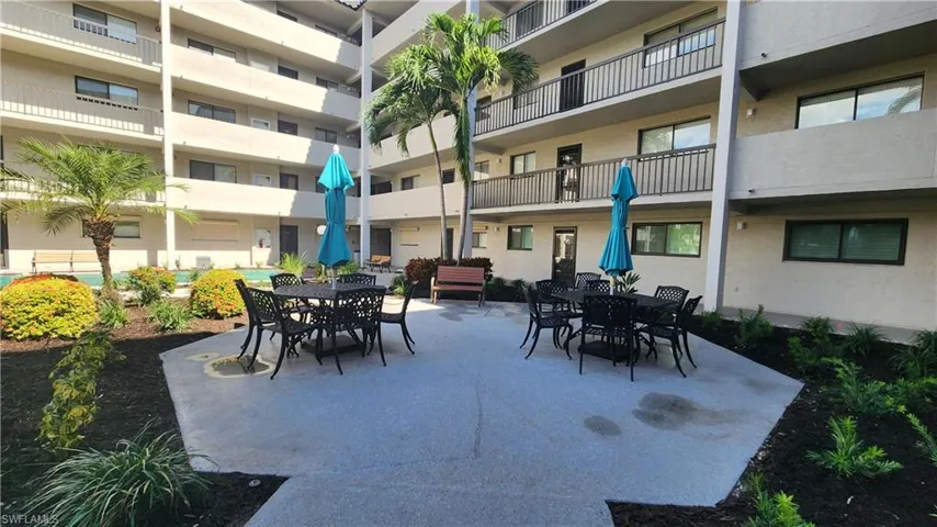 2121 Collier Ave 107, Fort Myers, Florida 33901