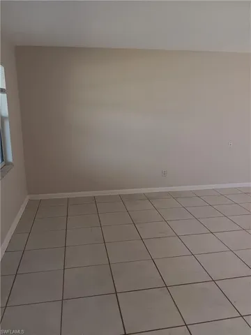312 Ne 11th Pl 312, Cape Coral, Florida 33909