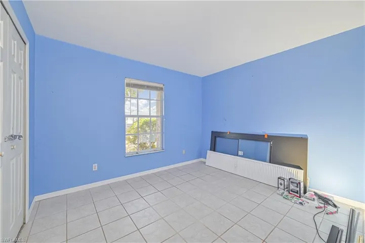 516 NW 4th  TER, Cape Coral, FL 33993