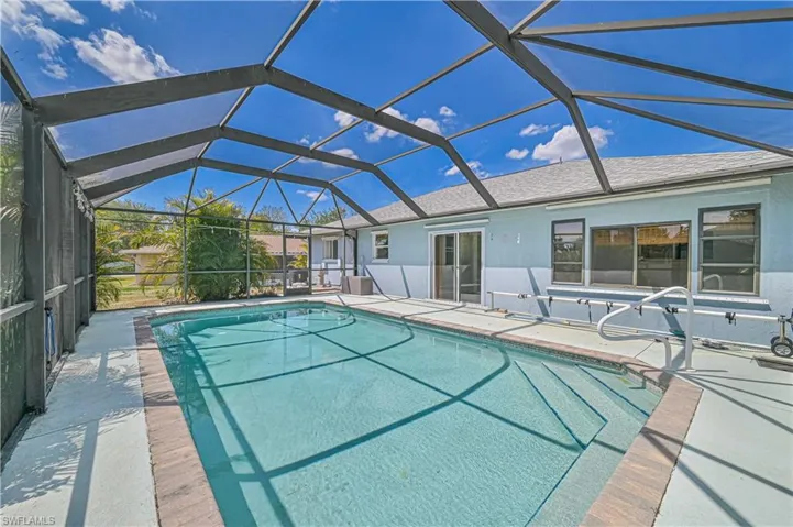 516 NW 4th  TER, Cape Coral, FL 33993