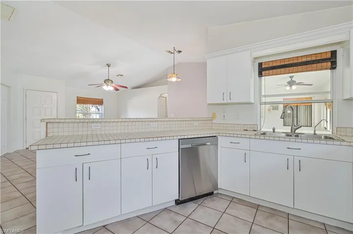 516 NW 4th  TER, Cape Coral, FL 33993