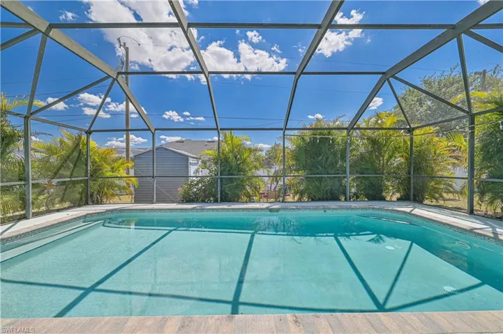 516 NW 4th  TER, Cape Coral, FL 33993