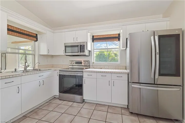 516 NW 4th  TER, Cape Coral, FL 33993