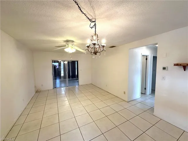 1113  Broad  CT, Lehigh Acres, FL 33936