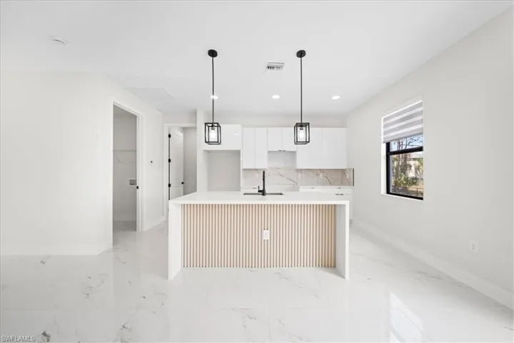 727 Drury Ave, Lehigh Acres, Florida 33974
