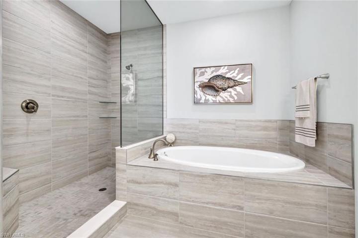 Tub & Separate Shower