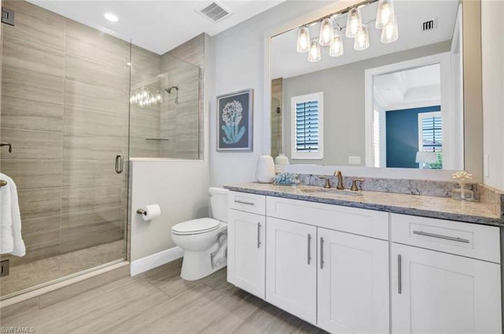 Ensuite Full Guest Bath 3