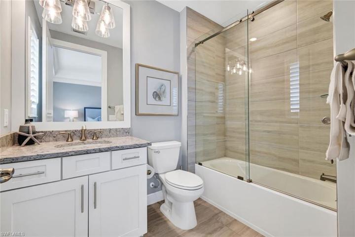 Ensuite Full Guest Bath 2