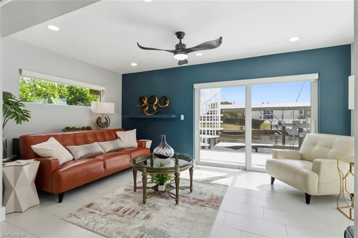 Bonus space overlooking the canal and pool deck.