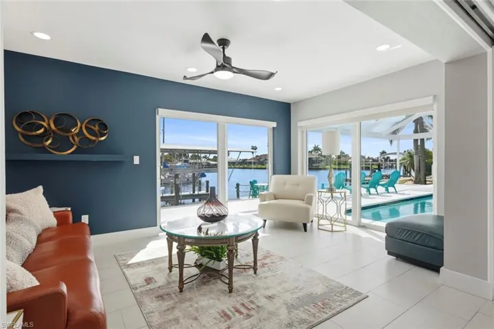 Bonus space overlooking the canal and pool deck.