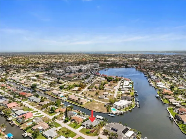Aerial view with Bimini Basin in the distance