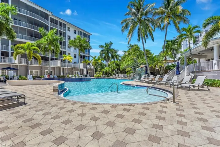 450  Launch  CIR, Naples, FL 34108