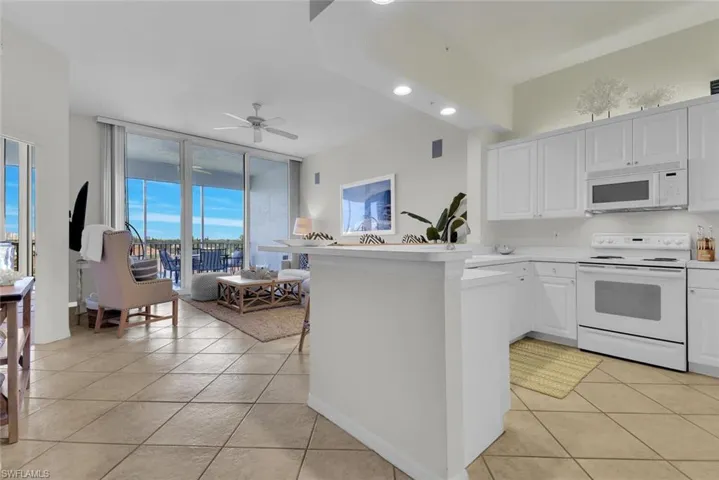 450  Launch  CIR, Naples, FL 34108