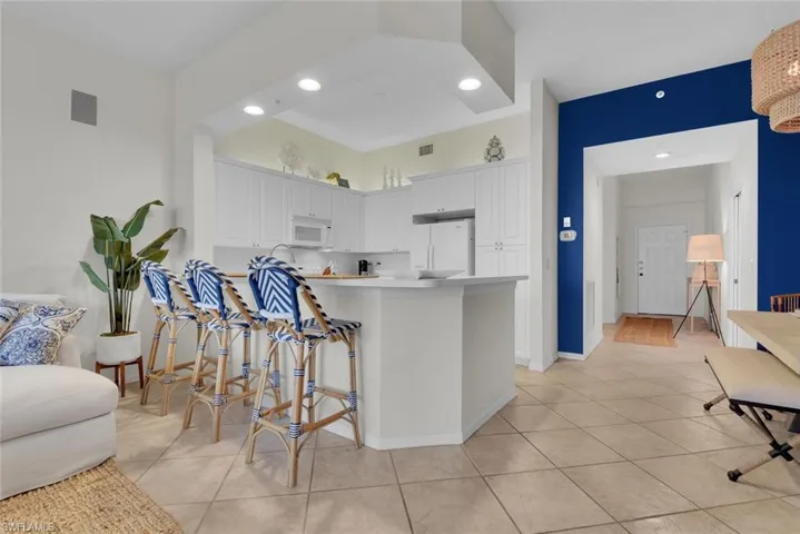 450  Launch  CIR, Naples, FL 34108