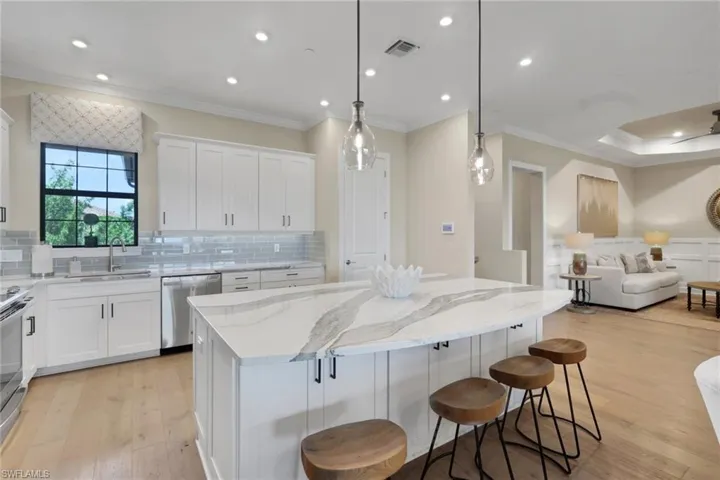 15256 Zeno Way 203, Naples, Florida 34114