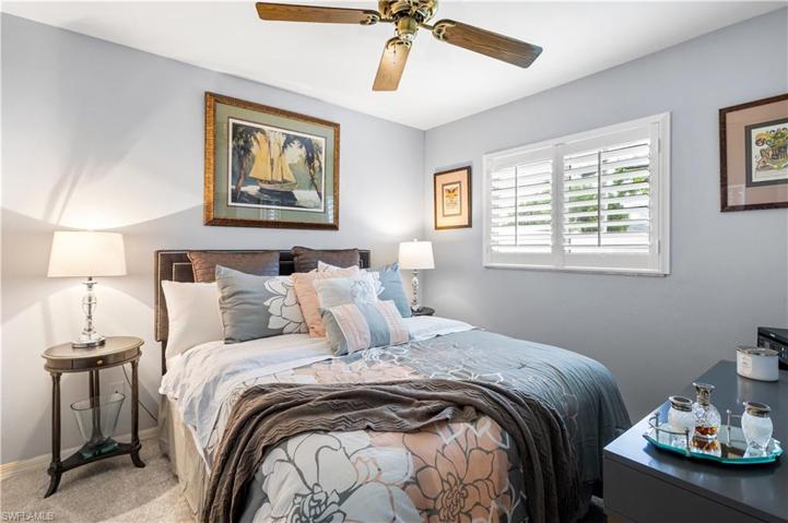 bedroom- perfect for guests, kids, or home office