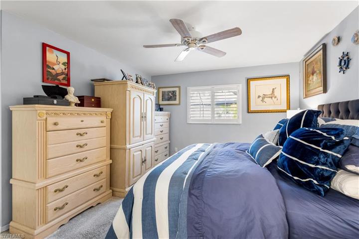 primary suite has walk-in-closet