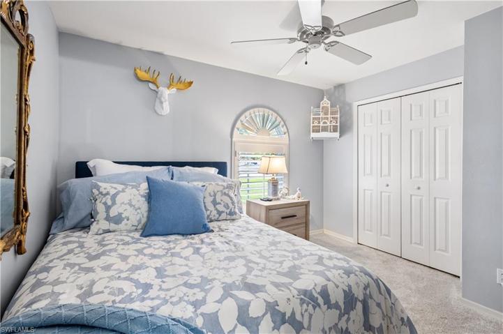 bedroom- perfect for guests, kids, or home office