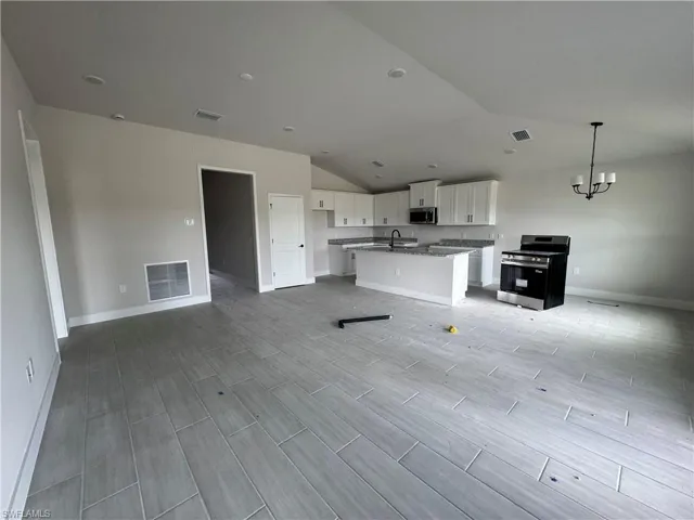 4007 Nw 20th St, Cape Coral, Florida 33993
