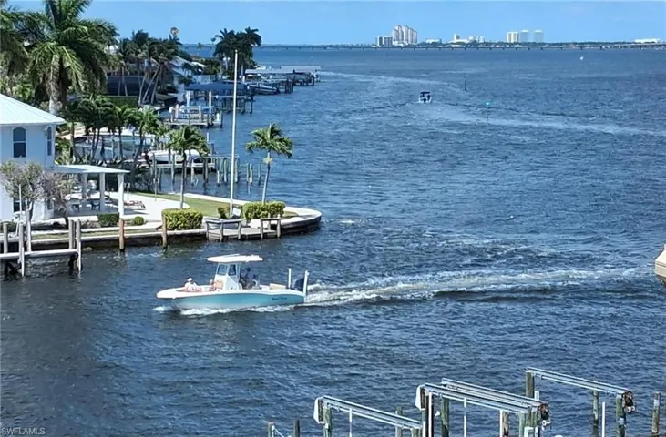 4013 Se 20th Pl 402, Cape Coral, Florida 33904