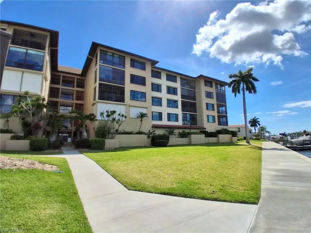 4013 Se 20th Pl 402, Cape Coral, Florida 33904