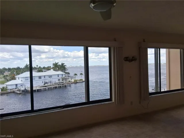 4013 Se 20th Pl 402, Cape Coral, Florida 33904