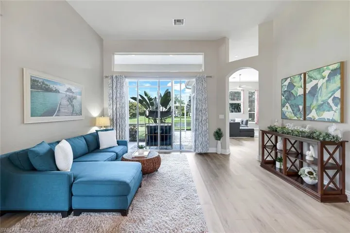 196 Skipping Stone Ln, Naples, Florida 34119