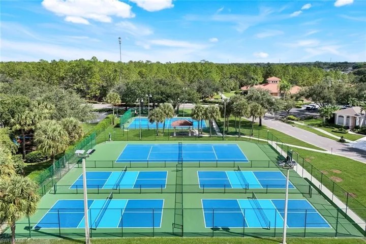196 Skipping Stone Ln, Naples, Florida 34119